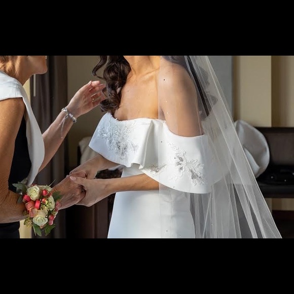 Ines Di Santo Couture Wedding Gown - Picture 6 of 6